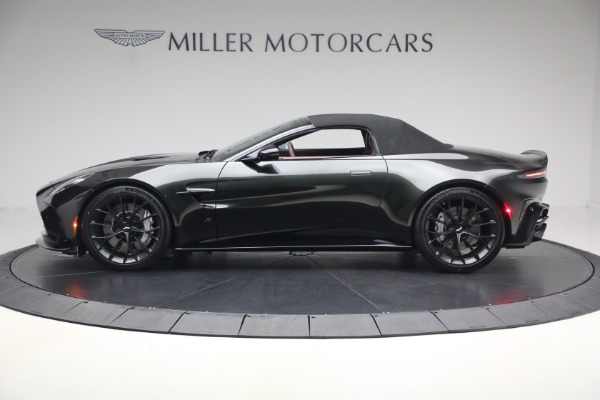 New 2026 Aston Martin Vantage S Roadster for sale $263,900 at Bentley Greenwich in Greenwich CT 06830 15