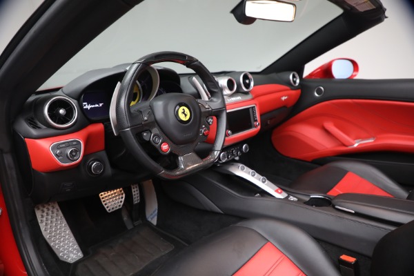 Used 2017 Ferrari California T for sale $163,900 at Bentley Greenwich in Greenwich CT 06830 15
