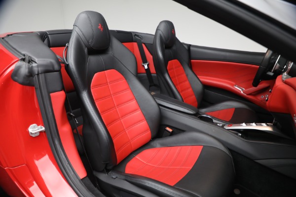 Used 2017 Ferrari California T for sale $163,900 at Bentley Greenwich in Greenwich CT 06830 18