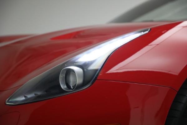 Used 2017 Ferrari California T for sale $163,900 at Bentley Greenwich in Greenwich CT 06830 23