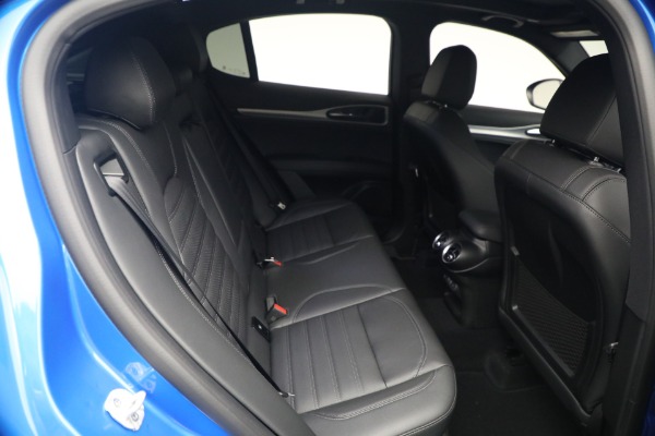 New 2026 Alfa Romeo Stelvio Veloce for sale $61,965 at Bentley Greenwich in Greenwich CT 06830 21