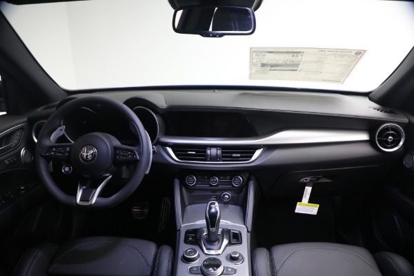 New 2026 Alfa Romeo Stelvio Veloce for sale $61,965 at Bentley Greenwich in Greenwich CT 06830 23
