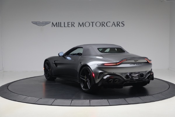 New 2026 Aston Martin Vantage S Roadster for sale $295,000 at Bentley Greenwich in Greenwich CT 06830 17