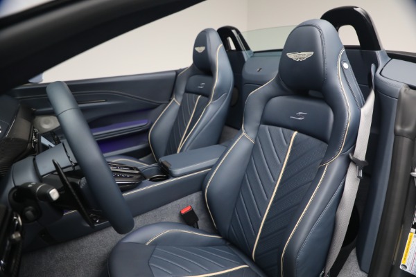 New 2026 Aston Martin Vantage S Roadster for sale $295,000 at Bentley Greenwich in Greenwich CT 06830 27