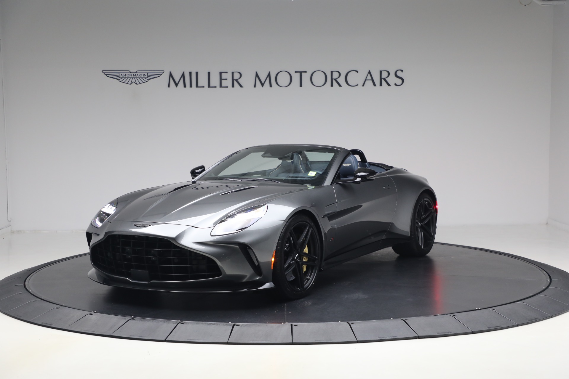 New 2026 Aston Martin Vantage S Roadster for sale $295,000 at Bentley Greenwich in Greenwich CT 06830 1