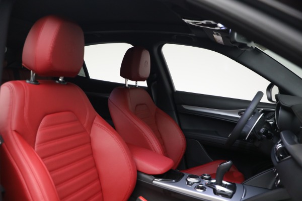 New 2026 Alfa Romeo Stelvio for sale $62,715 at Bentley Greenwich in Greenwich CT 06830 11
