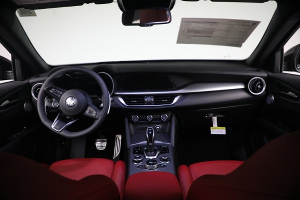 New 2026 Alfa Romeo Stelvio for sale $62,715 at Bentley Greenwich in Greenwich CT 06830 18