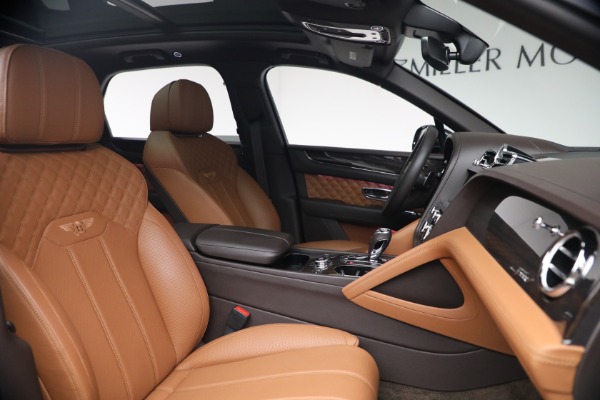 Used 2021 Bentley Bentayga Speed for sale $139,900 at Bentley Greenwich in Greenwich CT 06830 28