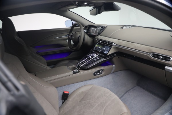 New 2026 Aston Martin Vantage S for sale $257,880 at Bentley Greenwich in Greenwich CT 06830 20