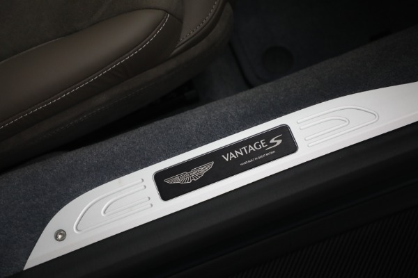 New 2026 Aston Martin Vantage S for sale $257,880 at Bentley Greenwich in Greenwich CT 06830 27