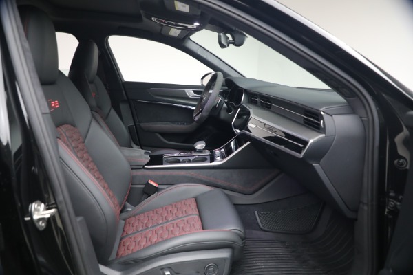 Used 2026 Audi RS 6 Avant performance 4.0T quattro Avant for sale $145,900 at Bentley Greenwich in Greenwich CT 06830 16