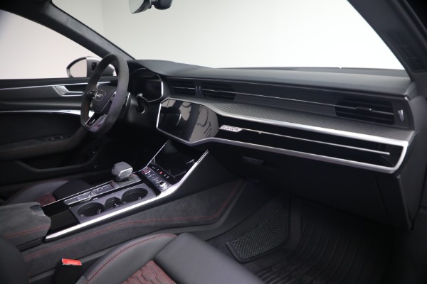 Used 2026 Audi RS 6 Avant performance 4.0T quattro Avant for sale $145,900 at Bentley Greenwich in Greenwich CT 06830 18