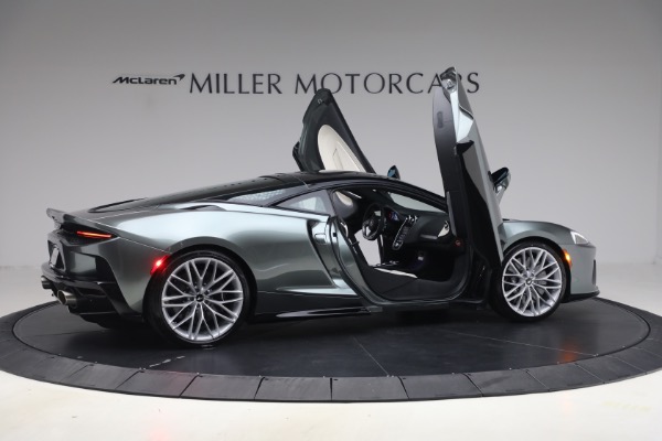 New 2027 McLaren GTS TechLux for sale $253,900 at Bentley Greenwich in Greenwich CT 06830 21