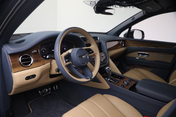Used 2026 Bentley Bentayga EWB Azure V8 for sale $279,900 at Bentley Greenwich in Greenwich CT 06830 18