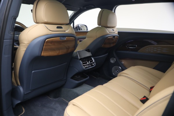 Used 2026 Bentley Bentayga EWB Azure V8 for sale $279,900 at Bentley Greenwich in Greenwich CT 06830 22