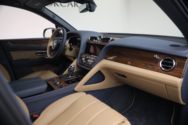 Used 2026 Bentley Bentayga EWB Azure V8 for sale $279,900 at Bentley Greenwich in Greenwich CT 06830 26