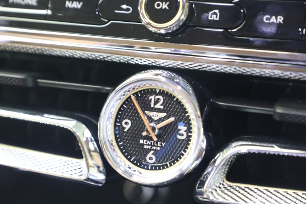 New 2027 Bentley Flying Spur Azure for sale $363,300 at Bentley Greenwich in Greenwich CT 06830 24