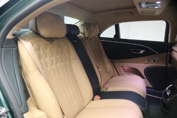 New 2027 Bentley Flying Spur Azure for sale $363,300 at Bentley Greenwich in Greenwich CT 06830 28