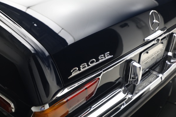 Used 1971 Mercedes-Benz 280SE 3.5 Cabriolet for sale $475,000 at Bentley Greenwich in Greenwich CT 06830 22