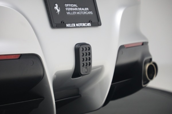 Used 2014 Ferrari F12berlinetta for sale $519,900 at Bentley Greenwich in Greenwich CT 06830 25