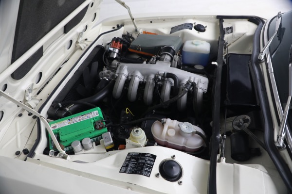 Used 1974 BMW 3.0CSi for sale $175,000 at Bentley Greenwich in Greenwich CT 06830 28