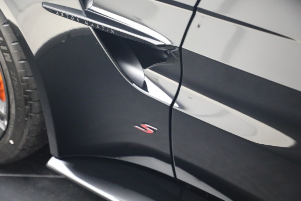 New 2026 Aston Martin Vantage S Roadster for sale $256,300 at Bentley Greenwich in Greenwich CT 06830 25