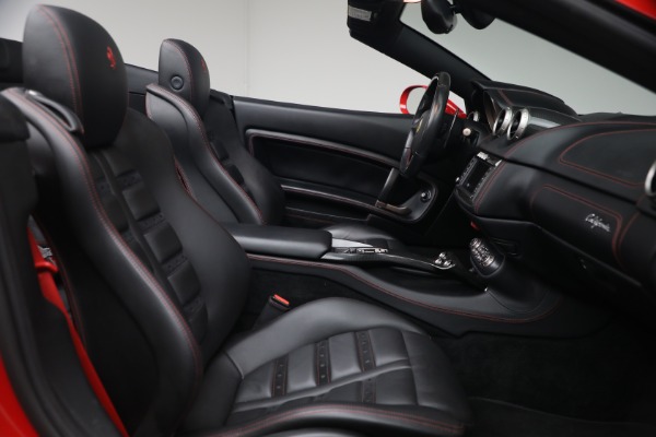 Used 2014 Ferrari California 30 for sale $115,900 at Bentley Greenwich in Greenwich CT 06830 18