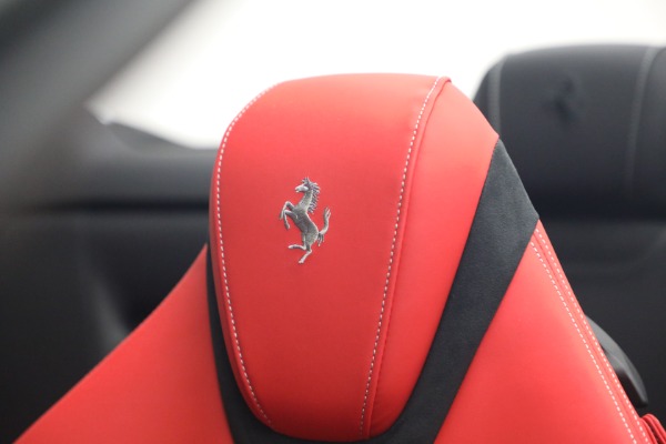 Used 2026 Ferrari Roma Spider for sale $309,900 at Bentley Greenwich in Greenwich CT 06830 20
