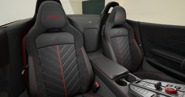 New 2026 Aston Martin Vantage S Roadster for sale $268,000 at Bentley Greenwich in Greenwich CT 06830 12