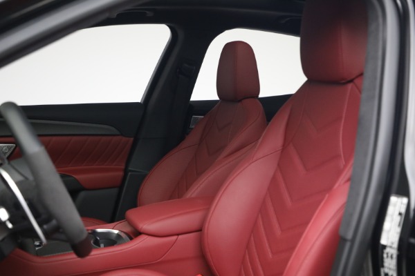 New 2027 Maserati Grecale Trofeo for sale $128,145 at Bentley Greenwich in Greenwich CT 06830 13