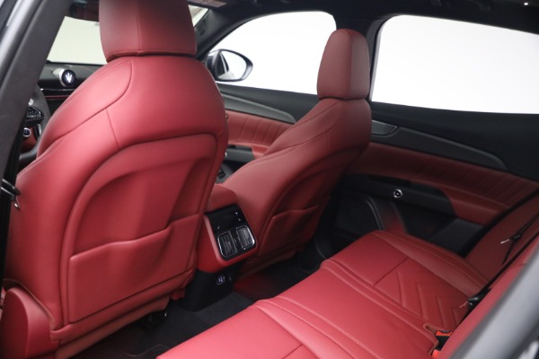 New 2027 Maserati Grecale Trofeo for sale $128,145 at Bentley Greenwich in Greenwich CT 06830 16