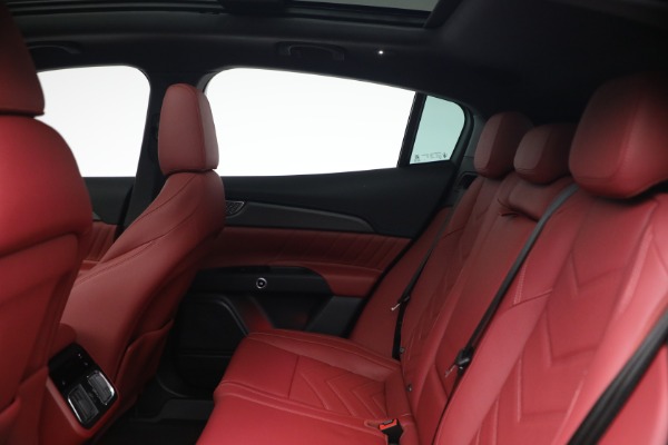 New 2027 Maserati Grecale Trofeo for sale $128,145 at Bentley Greenwich in Greenwich CT 06830 18