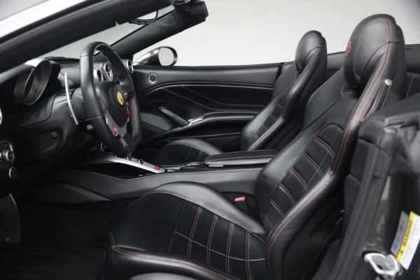 Used 2015 Ferrari California T for sale $139,900 at Bentley Greenwich in Greenwich CT 06830 15