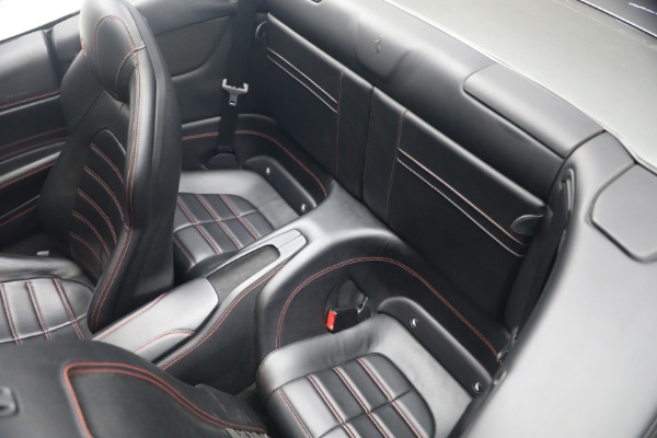 Used 2015 Ferrari California T for sale $139,900 at Bentley Greenwich in Greenwich CT 06830 17