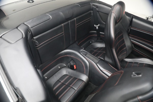 Used 2015 Ferrari California T for sale $139,900 at Bentley Greenwich in Greenwich CT 06830 21