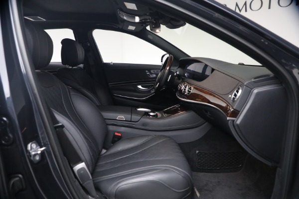 Used 2019 Mercedes-Benz S-Class S 560 4MATIC for sale $49,900 at Bentley Greenwich in Greenwich CT 06830 16